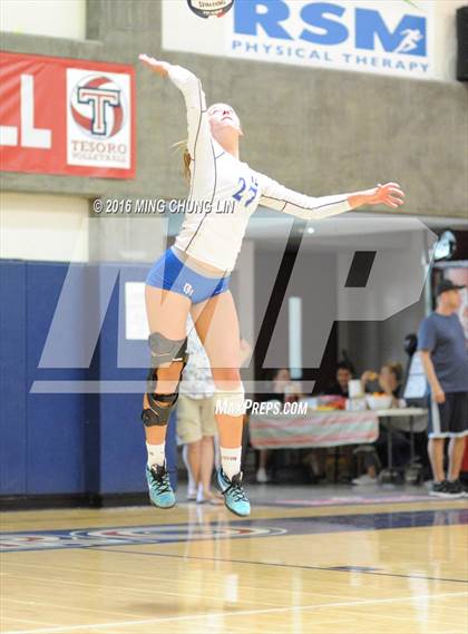 Thumbnail 1 in Dana Hills vs. Mission Viejo (OC Varsity Classic) photogallery.
