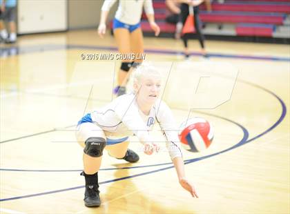 Thumbnail 3 in Dana Hills vs. Mission Viejo (OC Varsity Classic) photogallery.