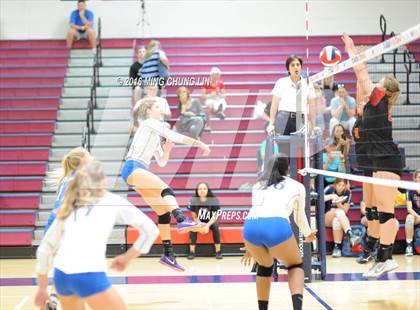 Thumbnail 1 in Dana Hills vs. Mission Viejo (OC Varsity Classic) photogallery.