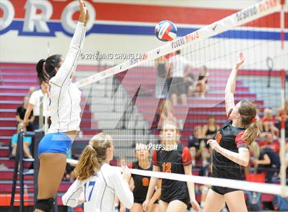 Thumbnail 1 in Dana Hills vs. Mission Viejo (OC Varsity Classic) photogallery.