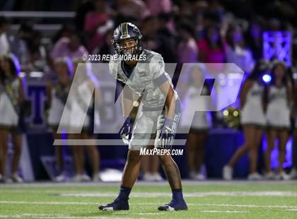 Thumbnail 3 in Servite vs St John Bosco photogallery.