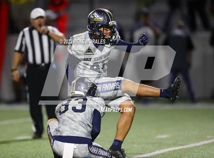 Thumbnail 3 in Servite vs St John Bosco photogallery.