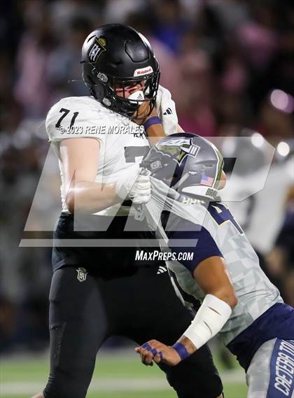 Thumbnail 2 in Servite vs St John Bosco photogallery.