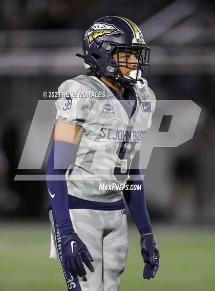Thumbnail 3 in Servite vs St John Bosco photogallery.