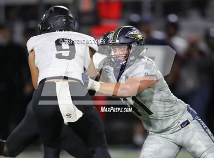 Thumbnail 3 in Servite vs St John Bosco photogallery.