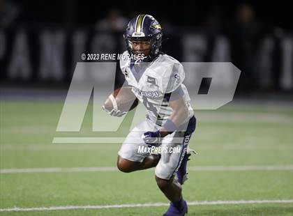 Thumbnail 2 in Servite vs St John Bosco photogallery.