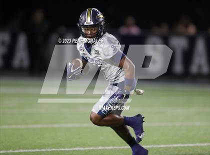 Thumbnail 2 in Servite vs St John Bosco photogallery.