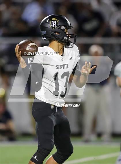 Thumbnail 2 in Servite vs St John Bosco photogallery.