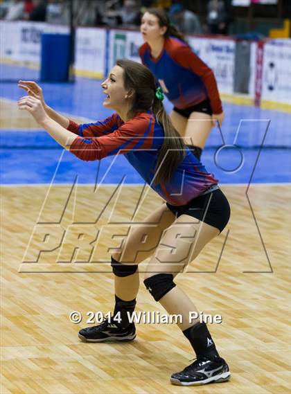 Thumbnail 2 in Eden vs. Broadalbin-Perth (NYSPHSAA Class C Final) photogallery.