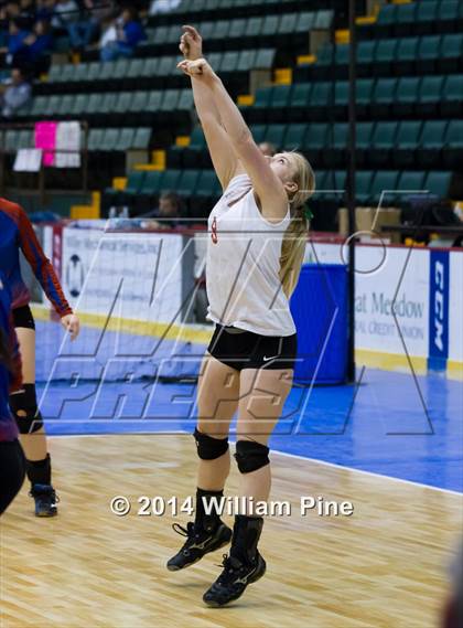 Thumbnail 2 in Eden vs. Broadalbin-Perth (NYSPHSAA Class C Final) photogallery.