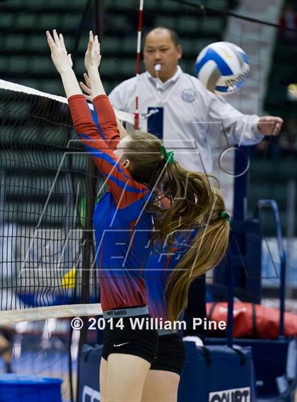 Thumbnail 3 in Eden vs. Broadalbin-Perth (NYSPHSAA Class C Final) photogallery.