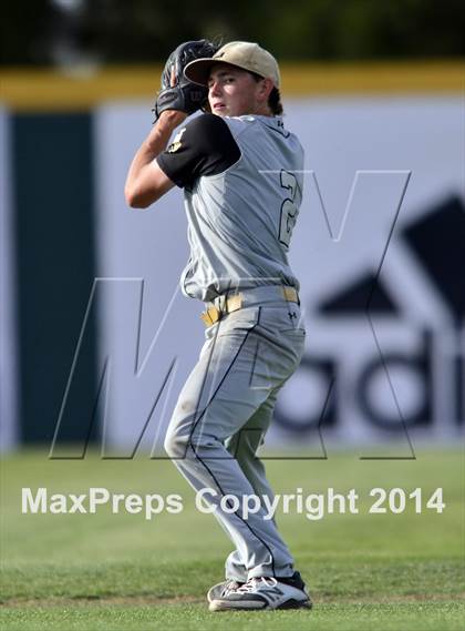 Thumbnail 1 in Lubock vs. Frenship (UIL 4A Regional Quarterfinal Playoff) photogallery.
