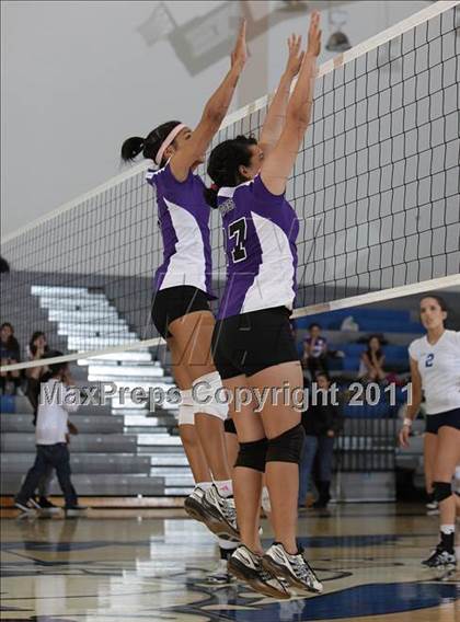 Thumbnail 2 in Hoover @ Burbank photogallery.