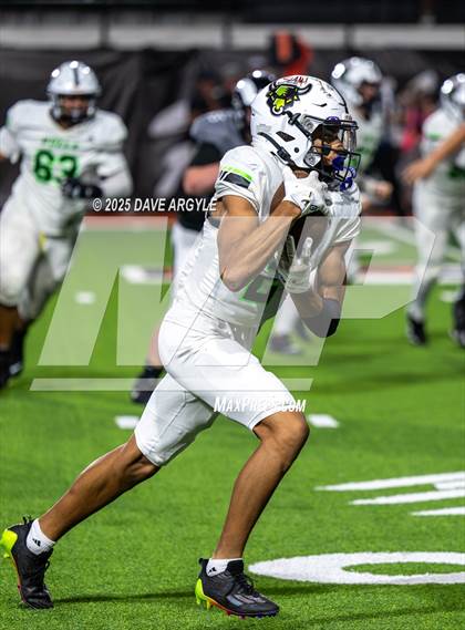 Thumbnail 1 in Highland vs. Sports Leadership & Management photogallery.