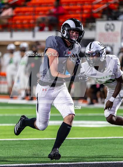 Thumbnail 1 in Highland vs. Sports Leadership & Management photogallery.
