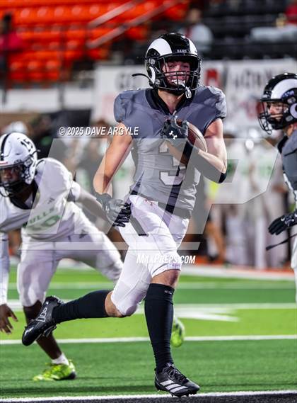 Thumbnail 2 in Highland vs. Sports Leadership & Management photogallery.