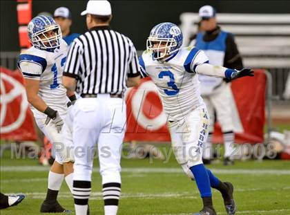 Thumbnail 3 in La Habra vs. Tustin (CIF SS Southwest Final) photogallery.