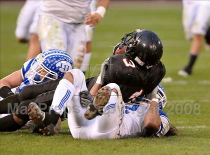 Thumbnail 2 in La Habra vs. Tustin (CIF SS Southwest Final) photogallery.