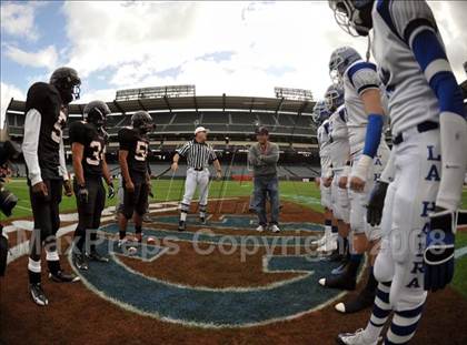 Thumbnail 2 in La Habra vs. Tustin (CIF SS Southwest Final) photogallery.