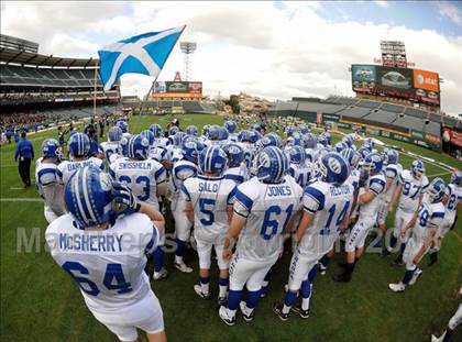 Thumbnail 1 in La Habra vs. Tustin (CIF SS Southwest Final) photogallery.