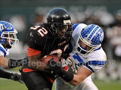 Thumbnail 1 in La Habra vs. Tustin (CIF SS Southwest Final) photogallery.