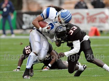 Thumbnail 2 in La Habra vs. Tustin (CIF SS Southwest Final) photogallery.