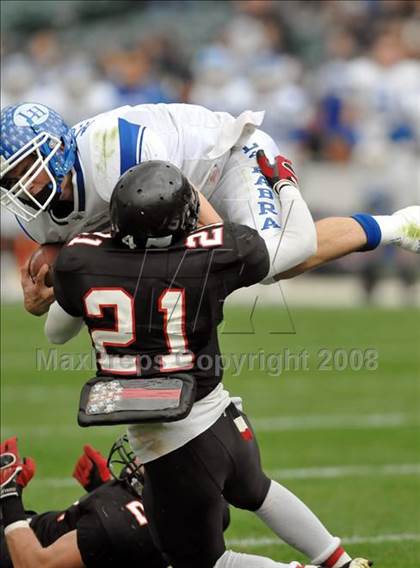 Thumbnail 2 in La Habra vs. Tustin (CIF SS Southwest Final) photogallery.