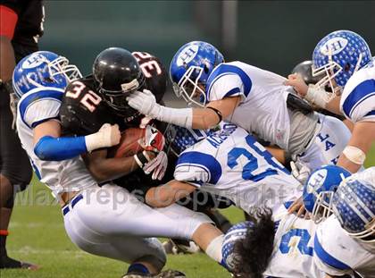Thumbnail 2 in La Habra vs. Tustin (CIF SS Southwest Final) photogallery.