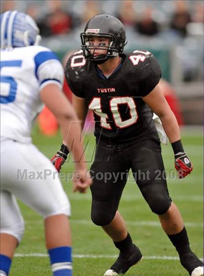 Thumbnail 2 in La Habra vs. Tustin (CIF SS Southwest Final) photogallery.