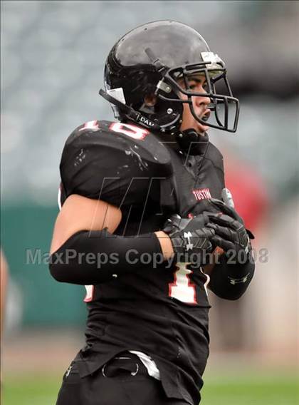Thumbnail 3 in La Habra vs. Tustin (CIF SS Southwest Final) photogallery.