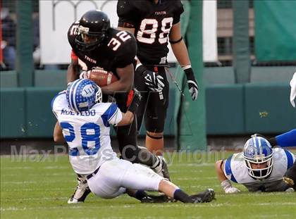 Thumbnail 1 in La Habra vs. Tustin (CIF SS Southwest Final) photogallery.