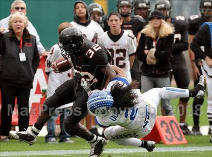 Thumbnail 2 in La Habra vs. Tustin (CIF SS Southwest Final) photogallery.