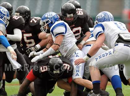 Thumbnail 1 in La Habra vs. Tustin (CIF SS Southwest Final) photogallery.
