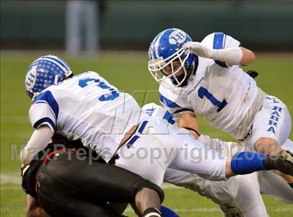 Thumbnail 3 in La Habra vs. Tustin (CIF SS Southwest Final) photogallery.