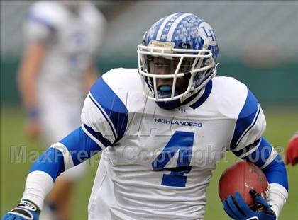 Thumbnail 1 in La Habra vs. Tustin (CIF SS Southwest Final) photogallery.