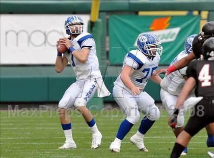 Thumbnail 1 in La Habra vs. Tustin (CIF SS Southwest Final) photogallery.