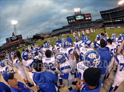 Thumbnail 2 in La Habra vs. Tustin (CIF SS Southwest Final) photogallery.