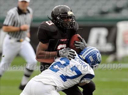 Thumbnail 1 in La Habra vs. Tustin (CIF SS Southwest Final) photogallery.