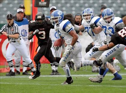 Thumbnail 2 in La Habra vs. Tustin (CIF SS Southwest Final) photogallery.