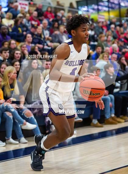 Thumbnail 1 in Terre Haute South Vigo vs. Brownsburg (IHSAA 4A Sectional Semifinal) photogallery.