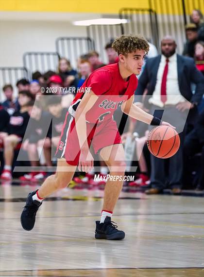 Thumbnail 1 in Terre Haute South Vigo vs. Brownsburg (IHSAA 4A Sectional Semifinal) photogallery.