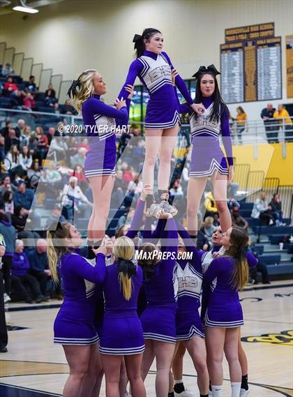 Thumbnail 1 in Terre Haute South Vigo vs. Brownsburg (IHSAA 4A Sectional Semifinal) photogallery.