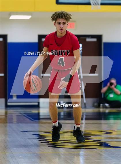 Thumbnail 3 in Terre Haute South Vigo vs. Brownsburg (IHSAA 4A Sectional Semifinal) photogallery.