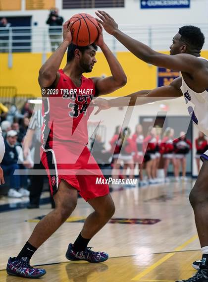 Thumbnail 3 in Terre Haute South Vigo vs. Brownsburg (IHSAA 4A Sectional Semifinal) photogallery.
