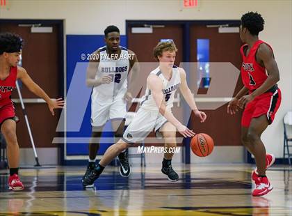 Thumbnail 3 in Terre Haute South Vigo vs. Brownsburg (IHSAA 4A Sectional Semifinal) photogallery.