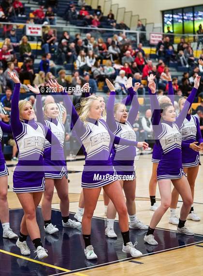 Thumbnail 3 in Terre Haute South Vigo vs. Brownsburg (IHSAA 4A Sectional Semifinal) photogallery.