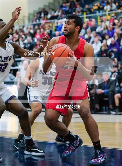 Thumbnail 2 in Terre Haute South Vigo vs. Brownsburg (IHSAA 4A Sectional Semifinal) photogallery.
