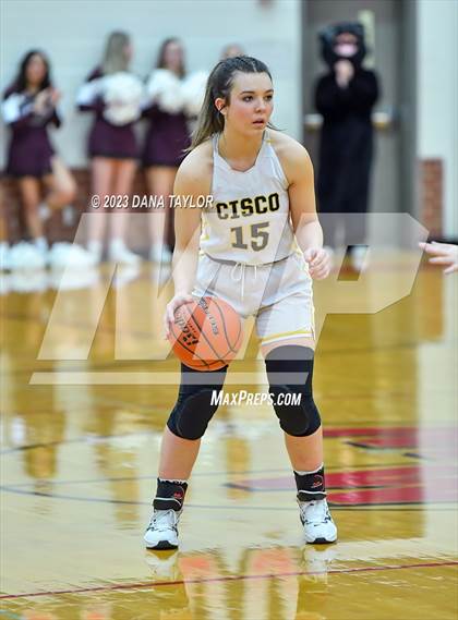 Thumbnail 3 in Cisco vs. Seymour (2A Region II Bi-District) photogallery.