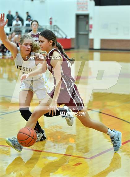 Thumbnail 1 in Cisco vs. Seymour (2A Region II Bi-District) photogallery.