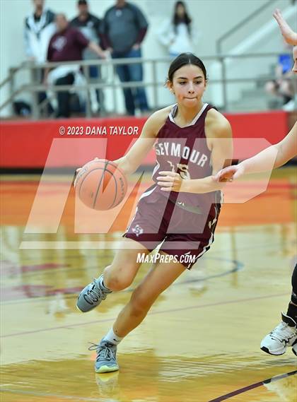 Thumbnail 2 in Cisco vs. Seymour (2A Region II Bi-District) photogallery.